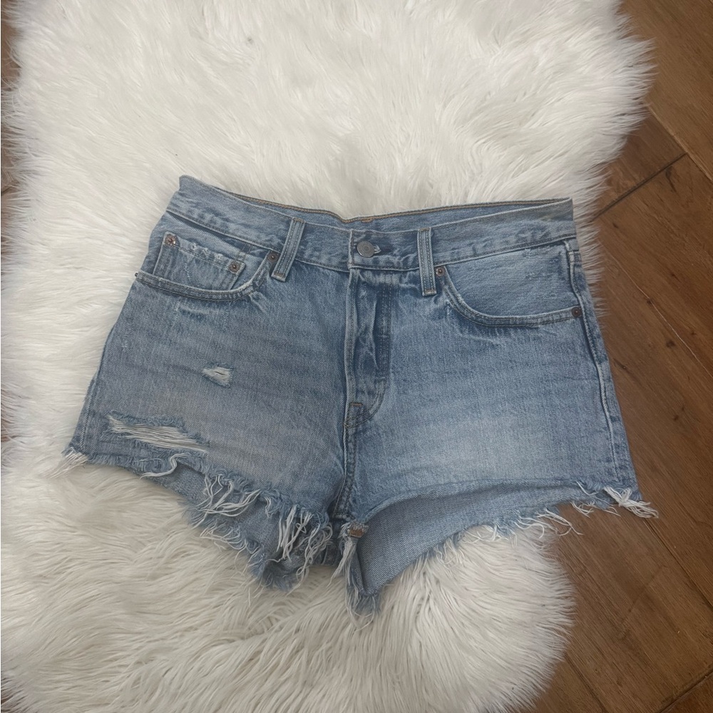 Levi’s Classic Blue Denim Women's Shorts